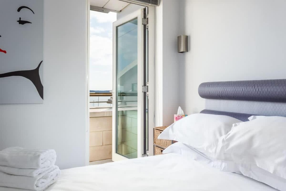 Crow'S Nest Villa Poole Kültér fotó