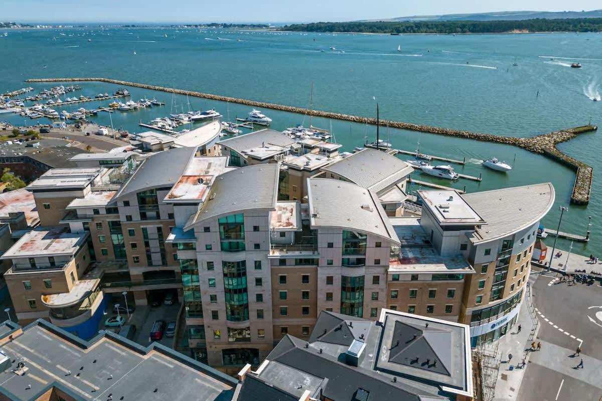 Crow'S Nest Villa Poole Kültér fotó