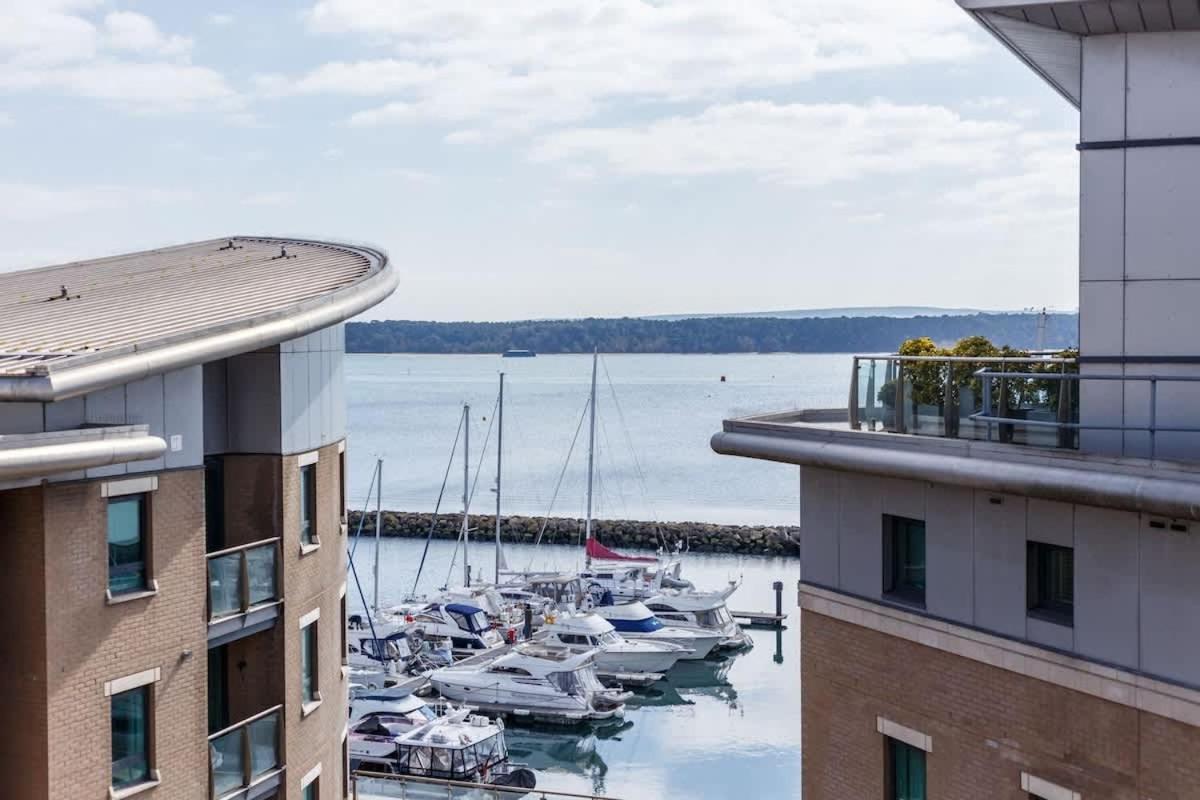 Crow'S Nest Villa Poole Kültér fotó
