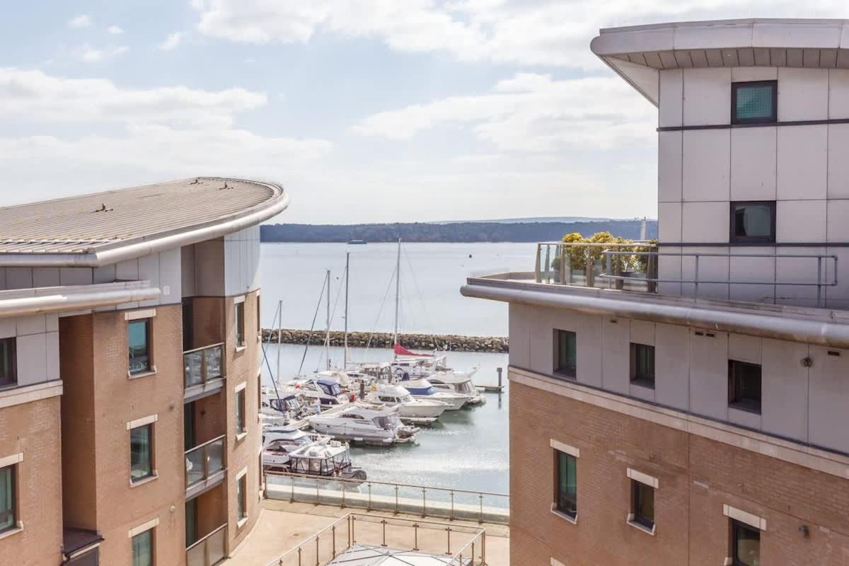 Crow'S Nest Villa Poole Kültér fotó